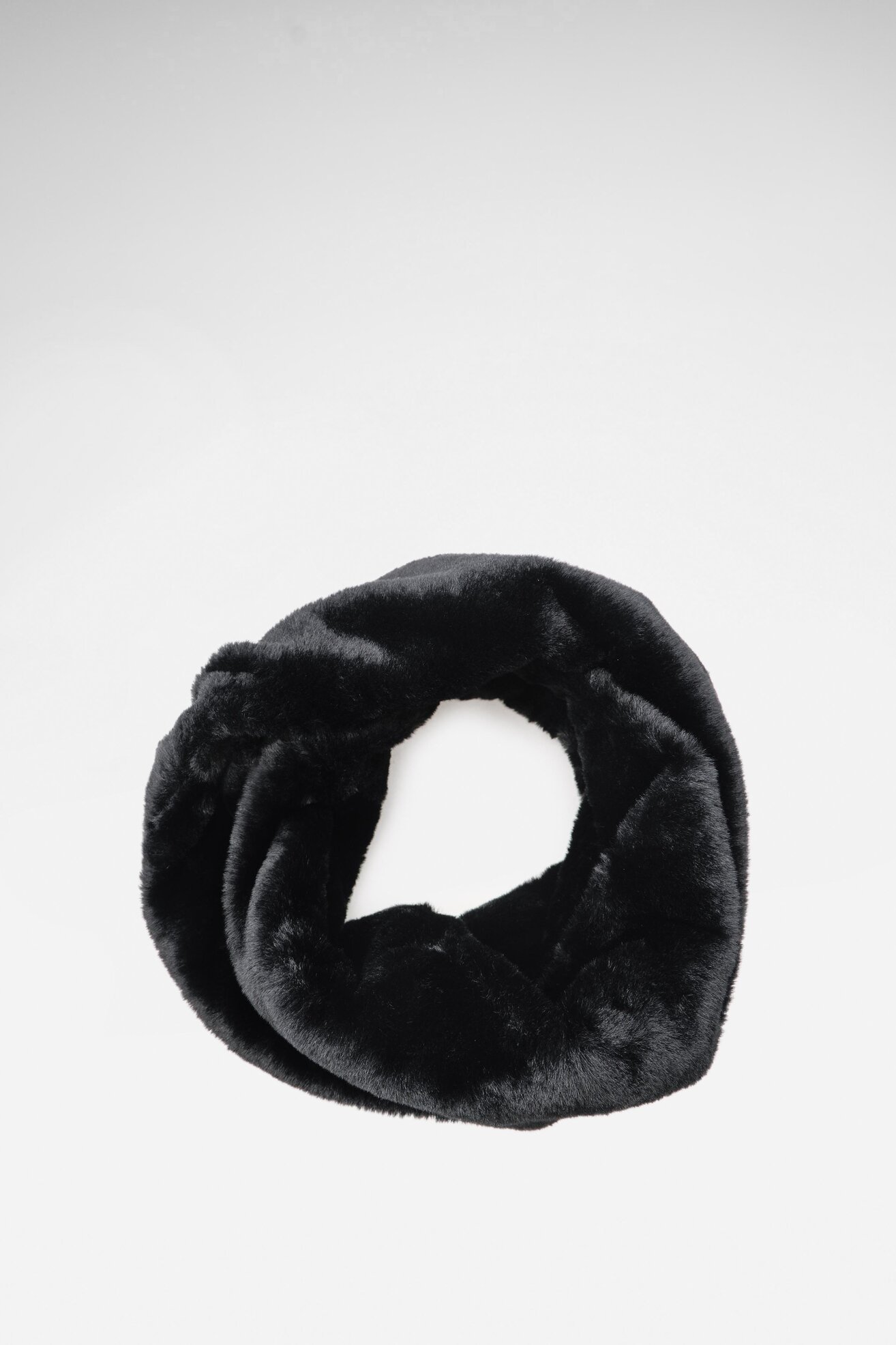 Šal ACCCESSORIES 1W4-023-AW21 CRNA