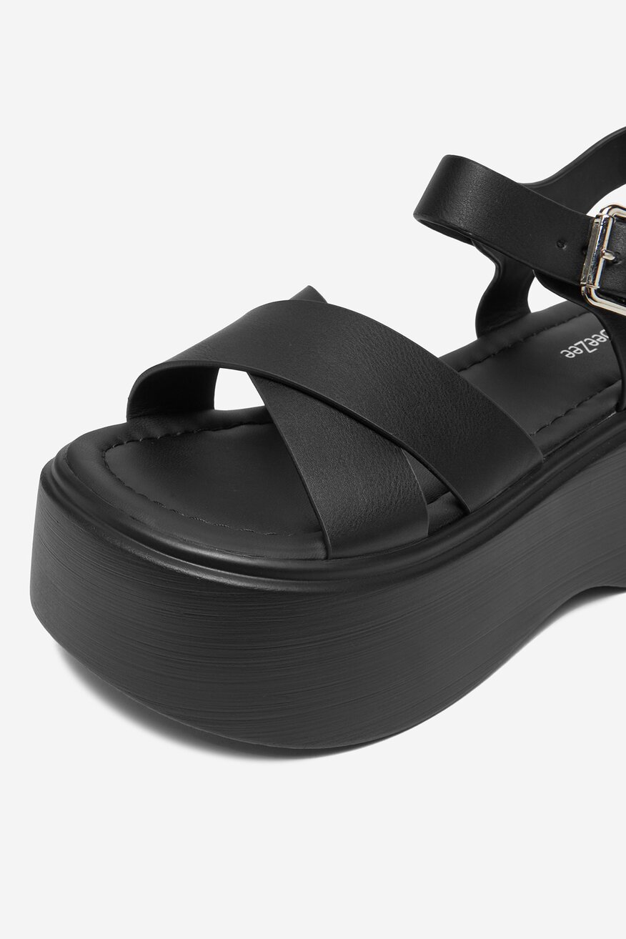 
                Szandál DeeZee FEKETE - 5906751069363