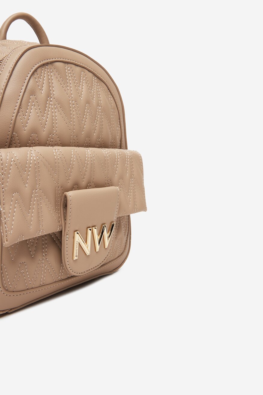 NINE WEST - Średni plecak miejski - 5906751260371