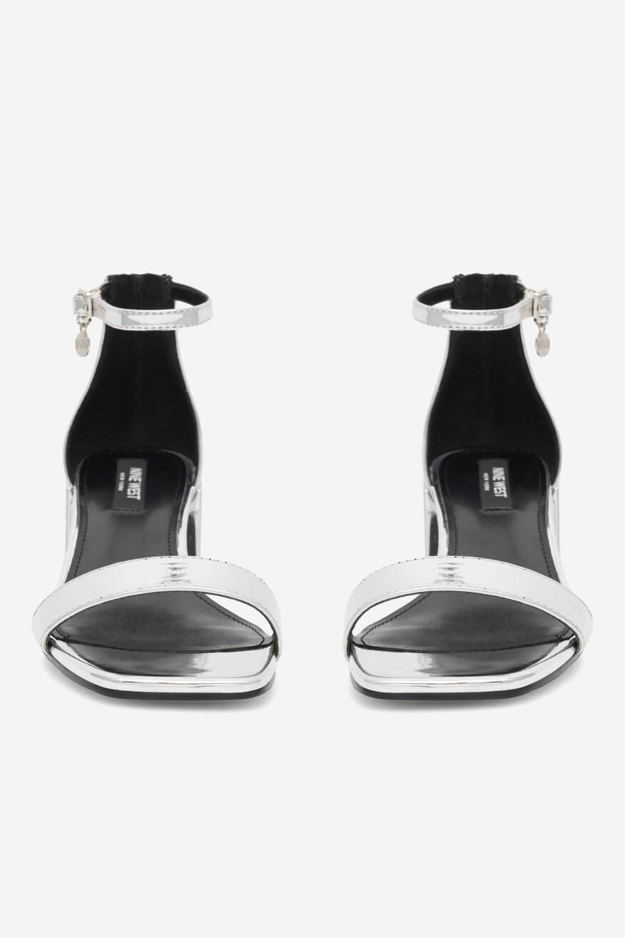 
                NINE WEST - Sandały na słupku - 5905588146179