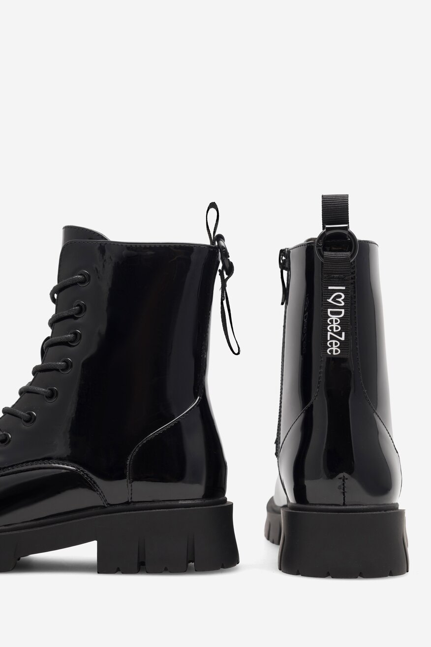 
                Šněrovací vyšší obuv DeeZee ČERNÁ - 5905588140597