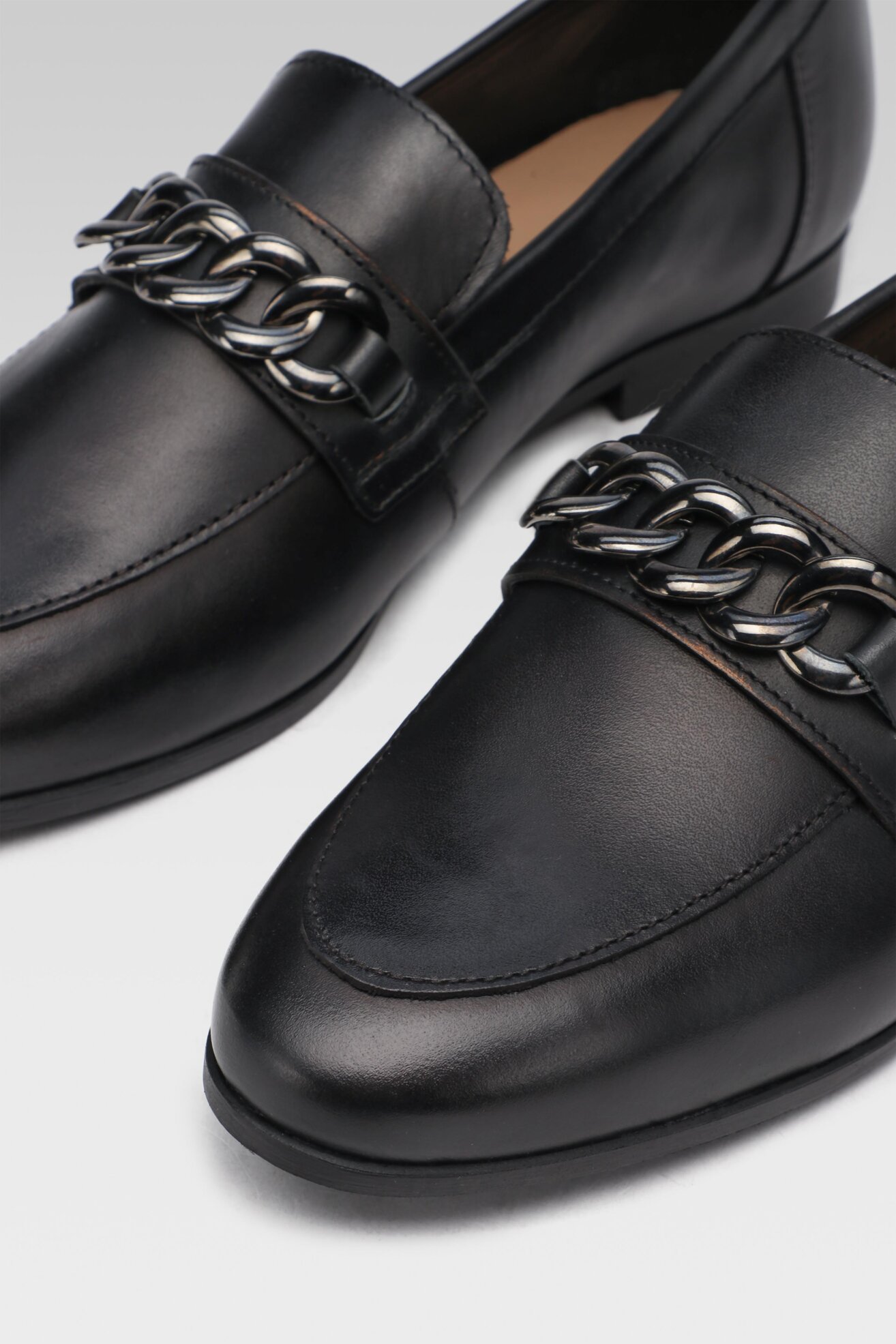 Półbuty Gino Rossi I020-26700PE Czarny