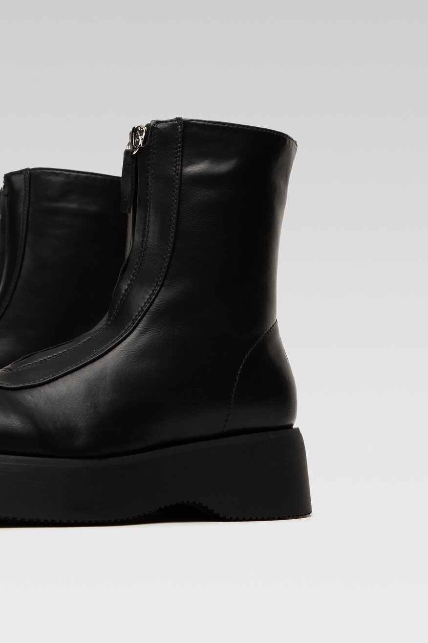 
                Jenny Fairy - Botki czarne - 5904862246321