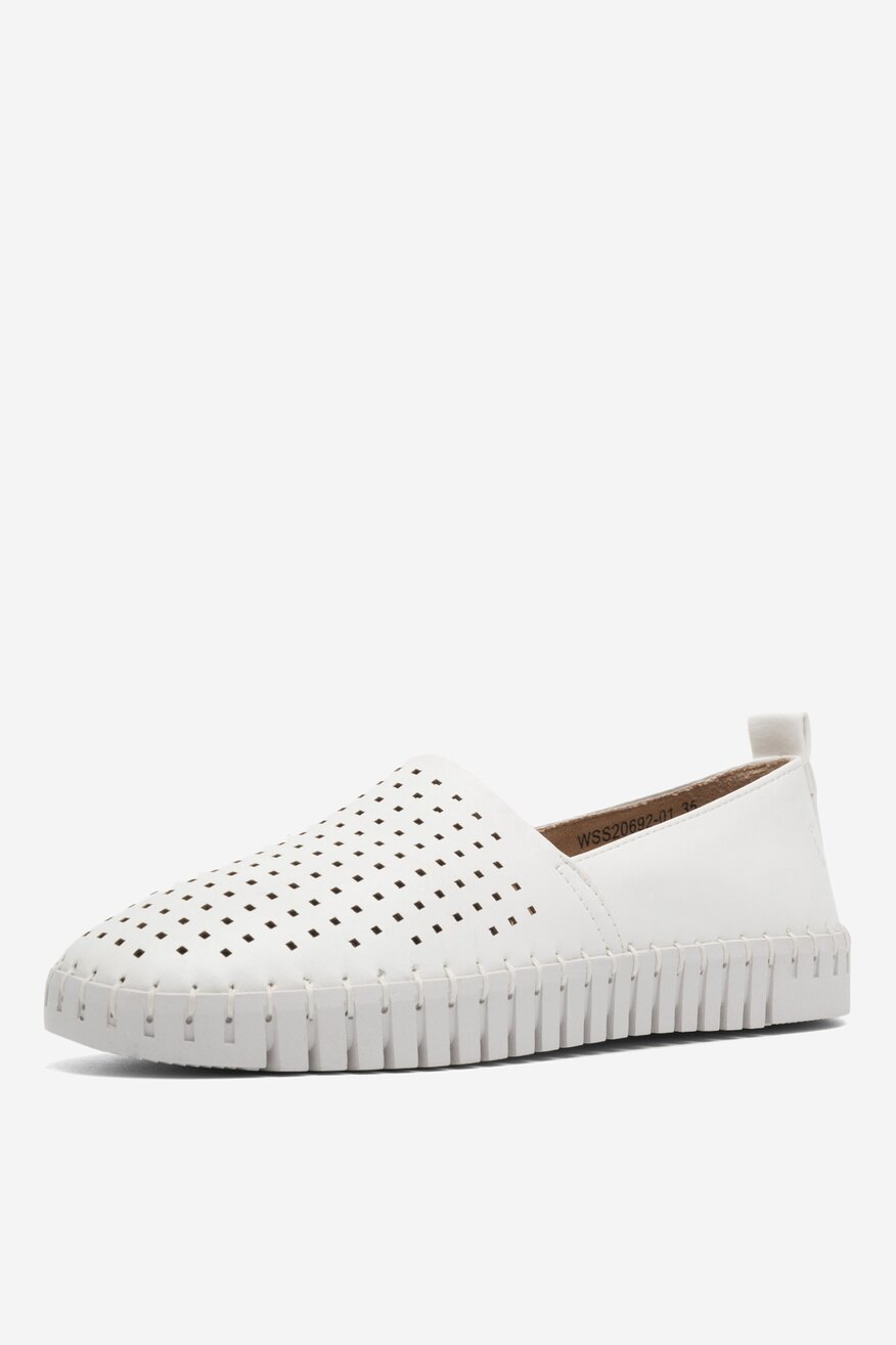 
                Félcipő Go Soft FEHÉR - 5904862780566