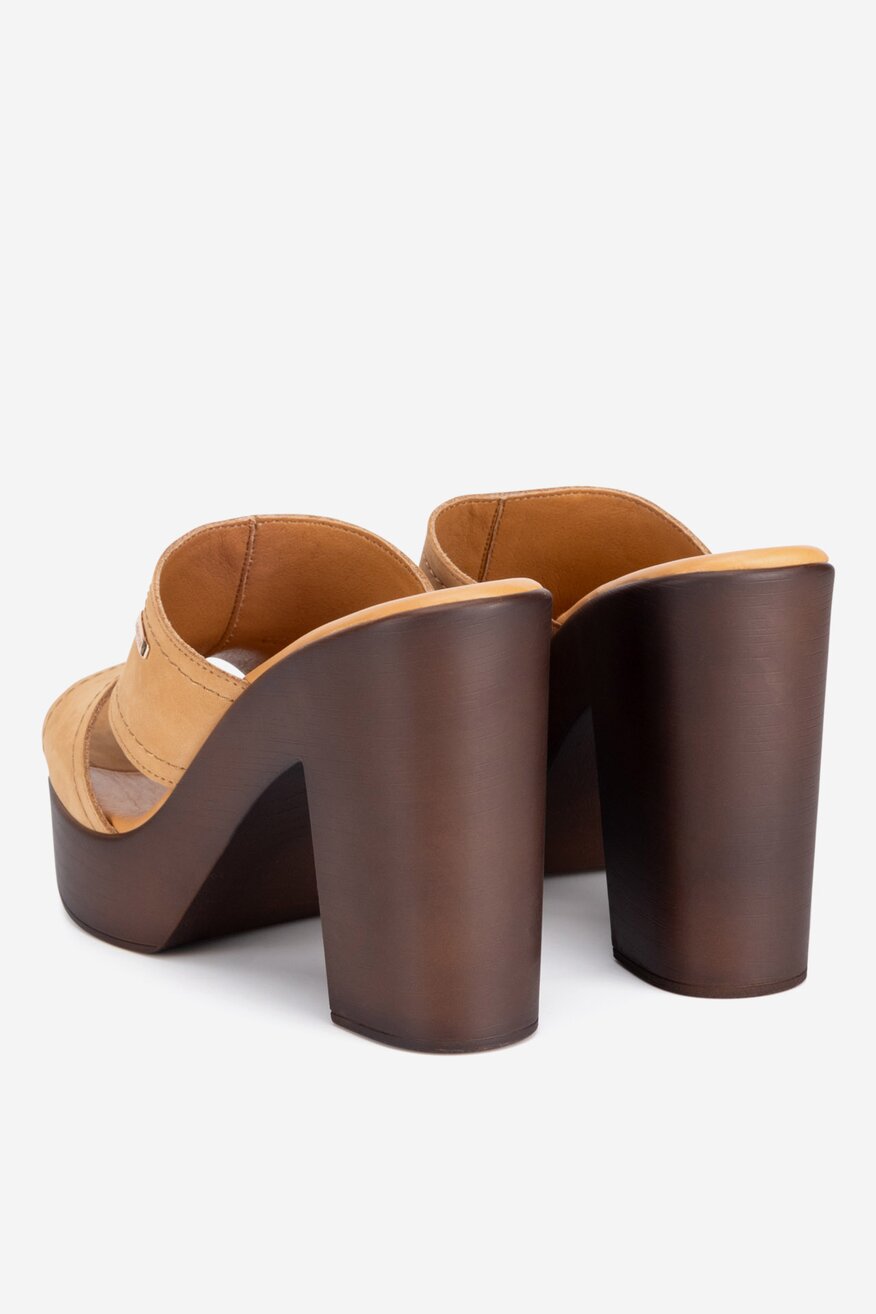 
                Lasocki - Klapki skórzane na obcasie - 5905588708056