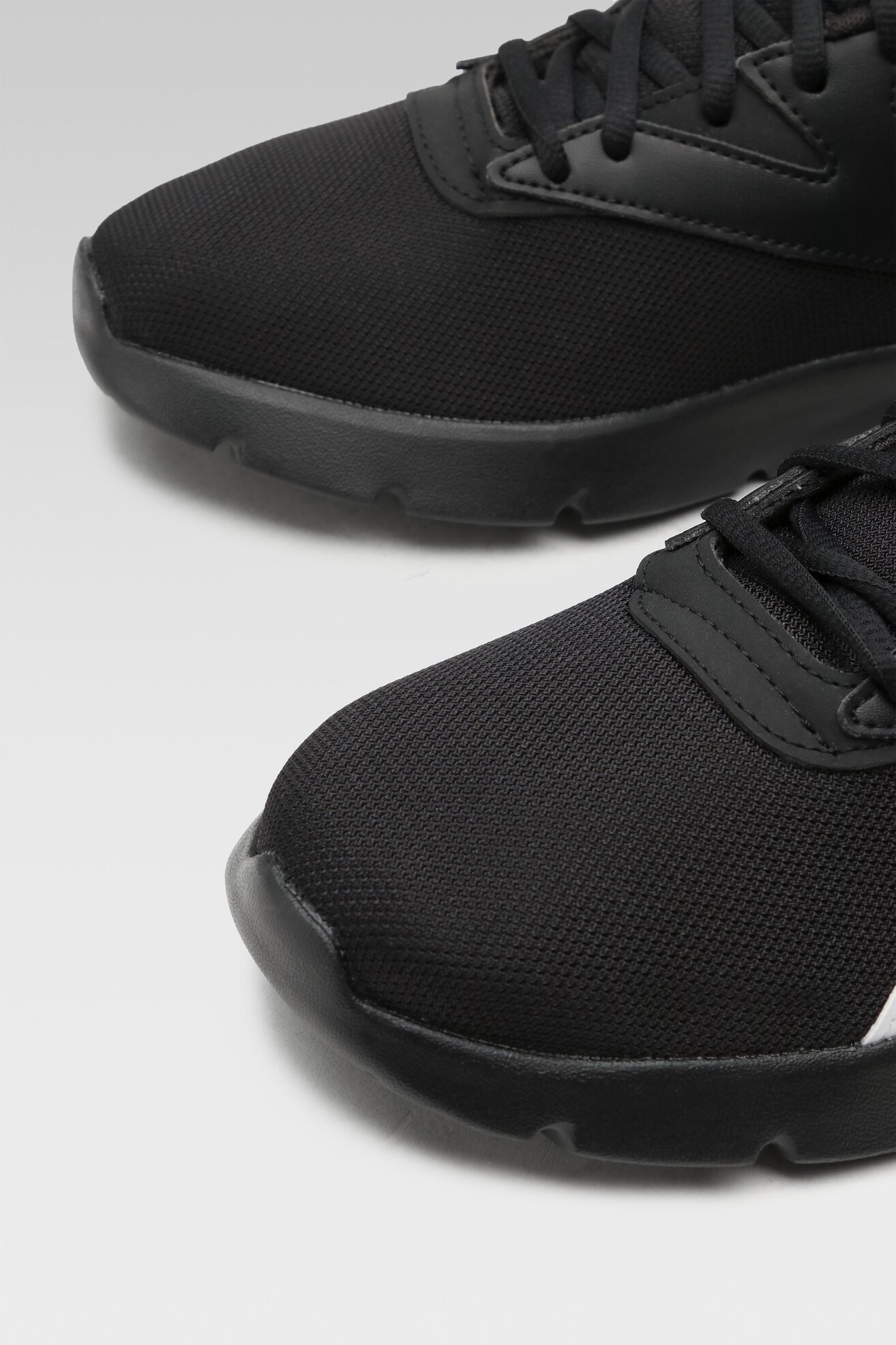 Sportska obuća Reebok RIDER V GZ4884 CRNA