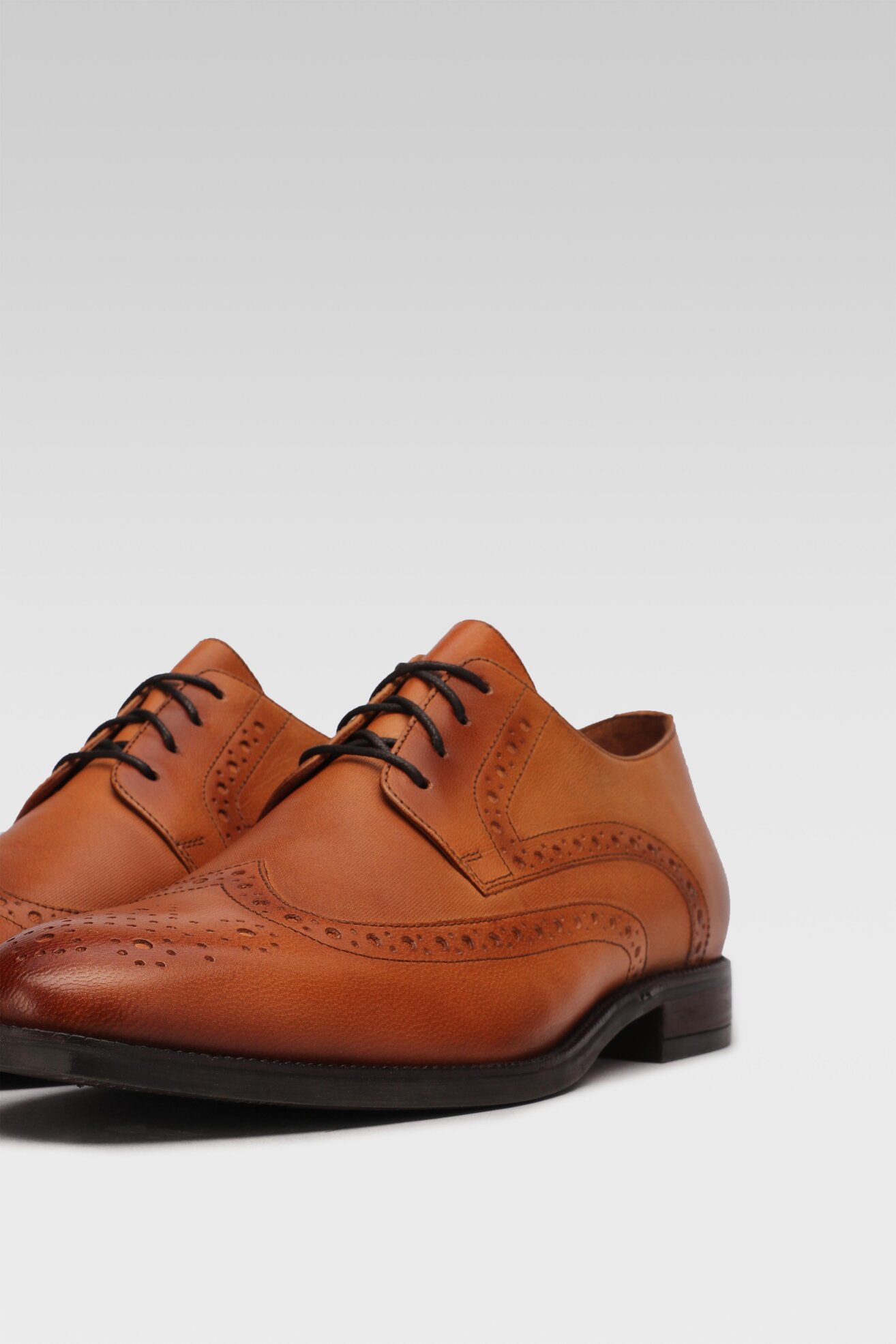 Półbuty Gino Rossi MI08-C796-798-05 Camel