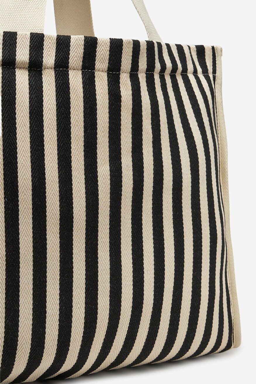 
                DeeZee - Duża torebka tote - 5906751072219