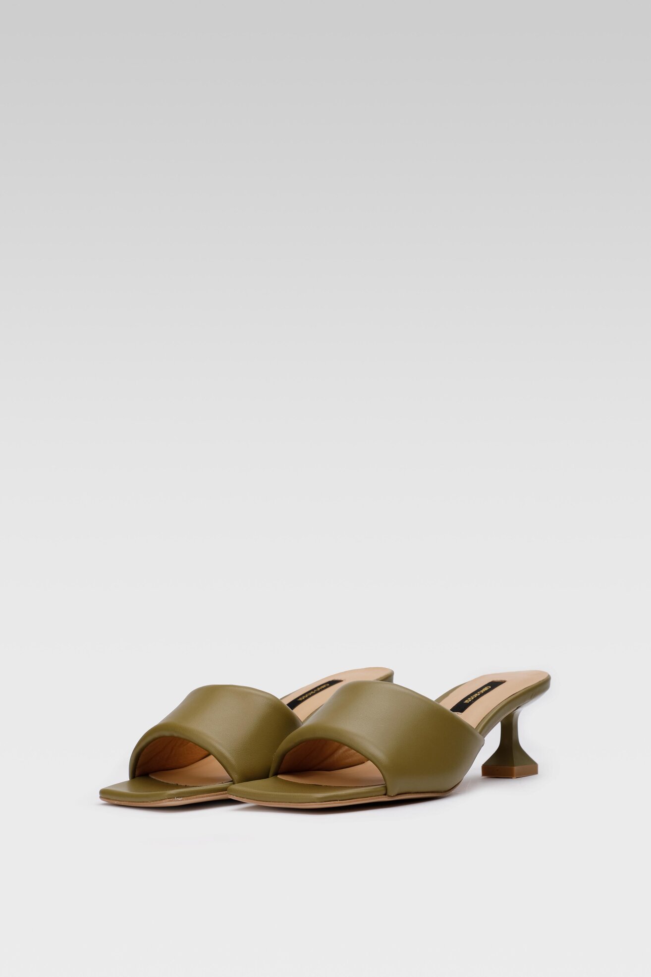 Klapki Gino Rossi 25350 Khaki