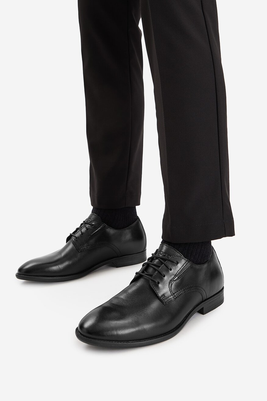 
                Félcipő Lasocki FEKETE - 5906751747995