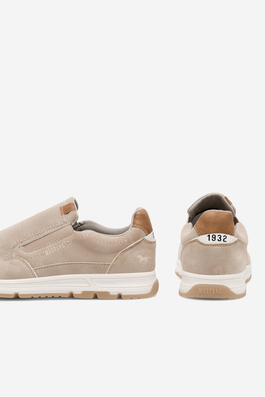 Félcipő Mustang BÉZS - 5905588420293