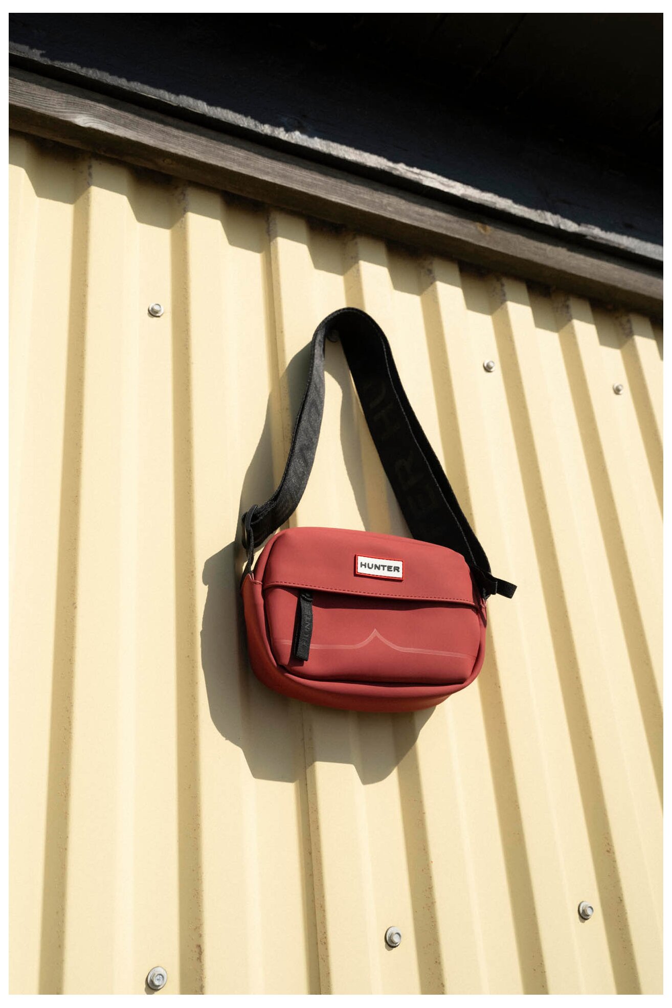 Geantă de mână HUNTER HTR-B-007-06 ROŞU