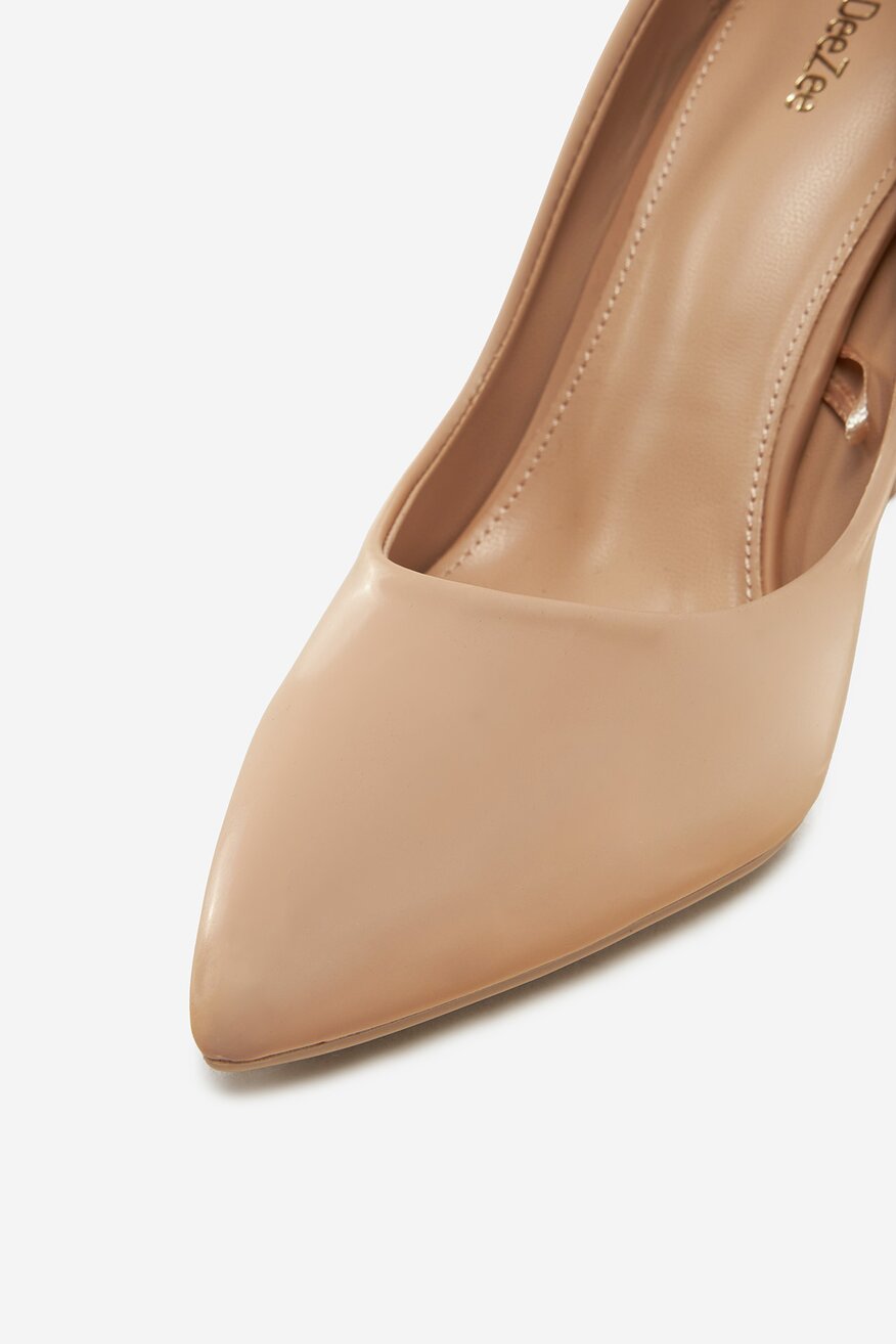 
                Körömcipő DeeZee SÖTÉTBÉZS - 5906751090701