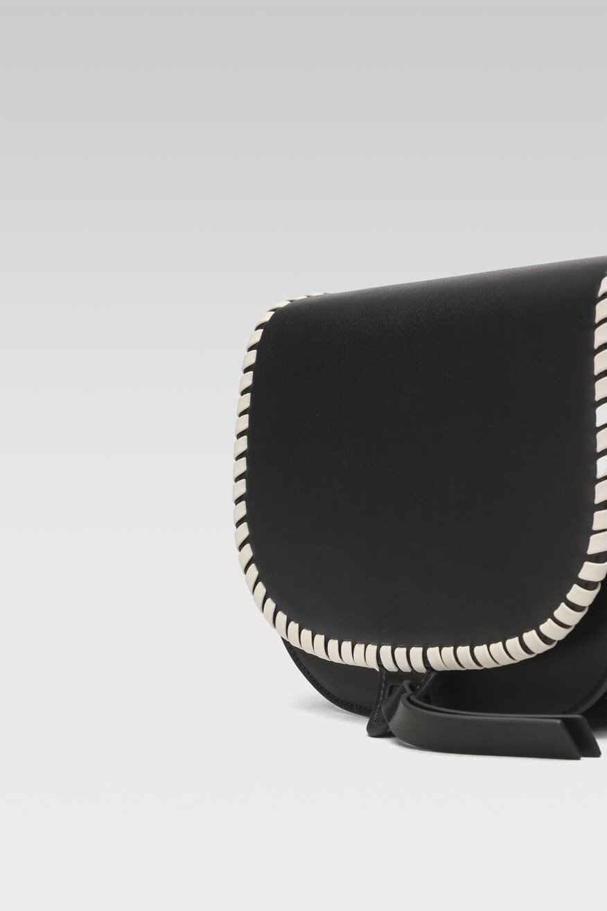 
                Badura - Torebka skórzana czarna - 5904862659411