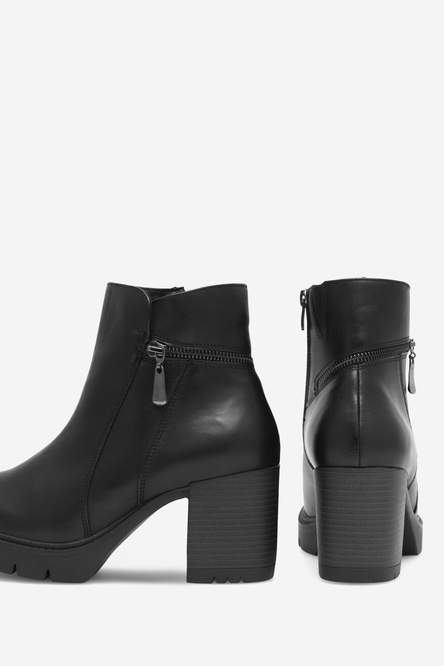 
                Bokacsizma Lasocki FEKETE - 5905588096641