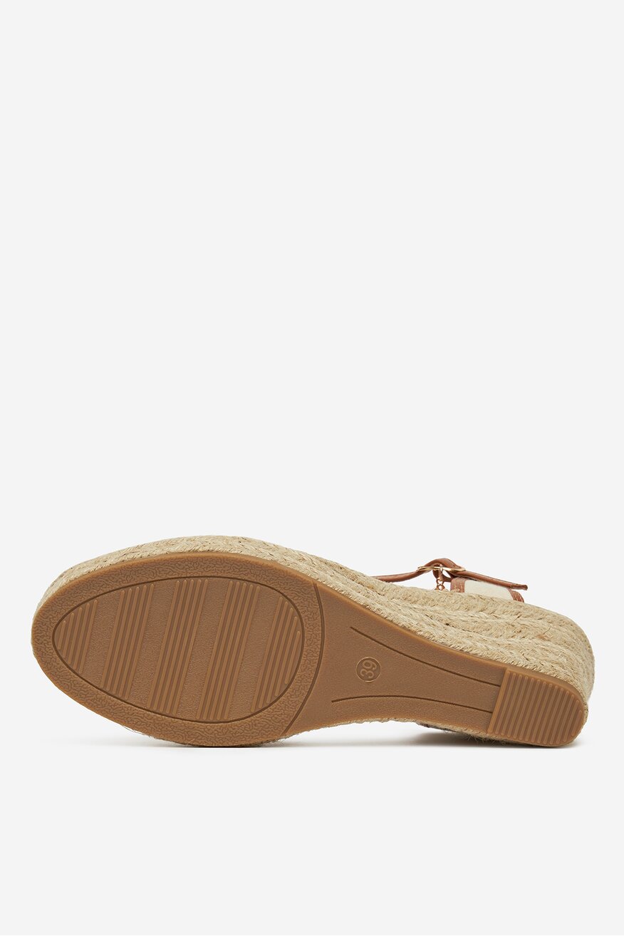 
                DeeZee - Espadryle na koturnie - 5906751130162