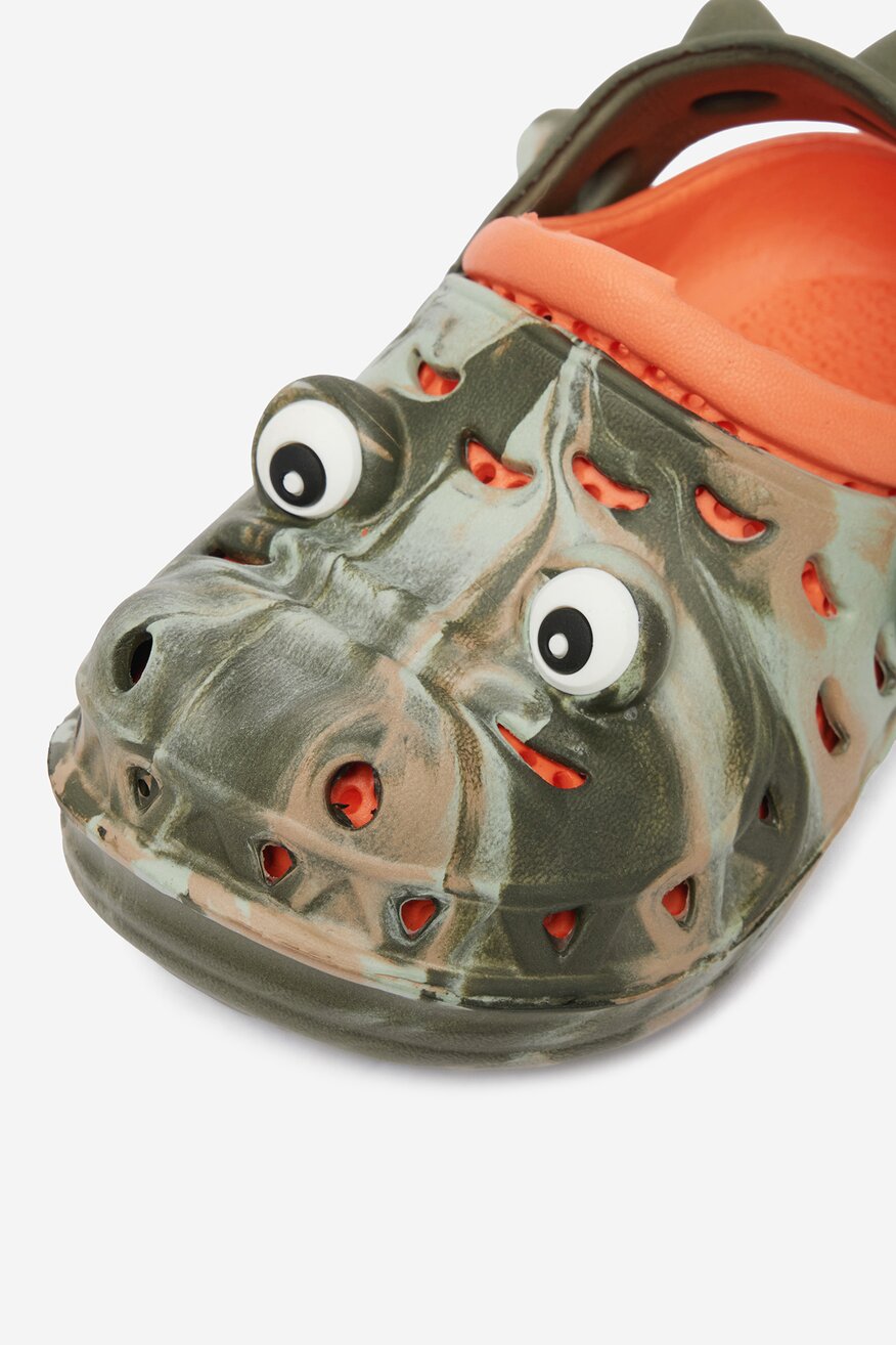 Action Boy - Klapki basenowe z aplikacją khaki - 5904248660369