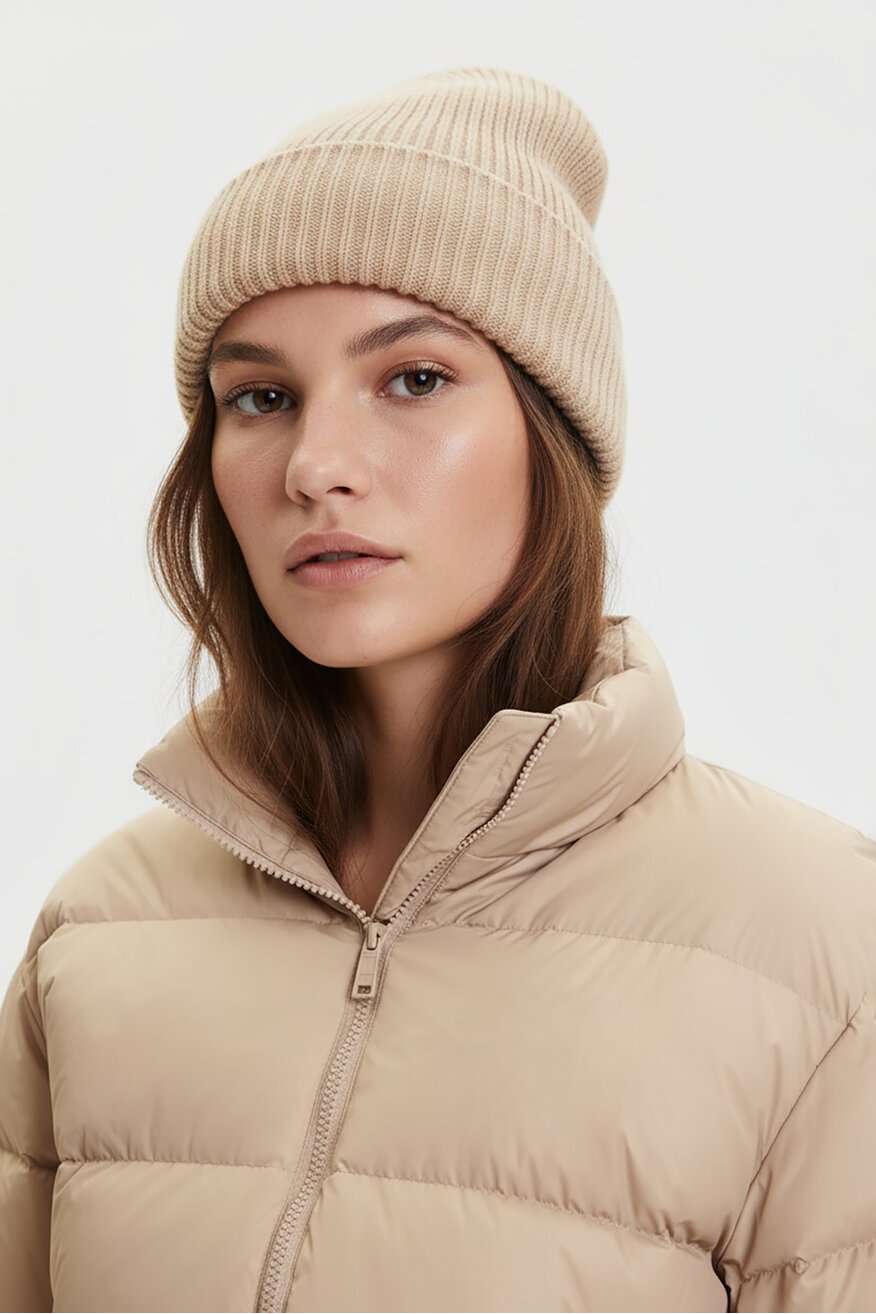 Női sapka NINE WEST BÉZS - 5906751365496