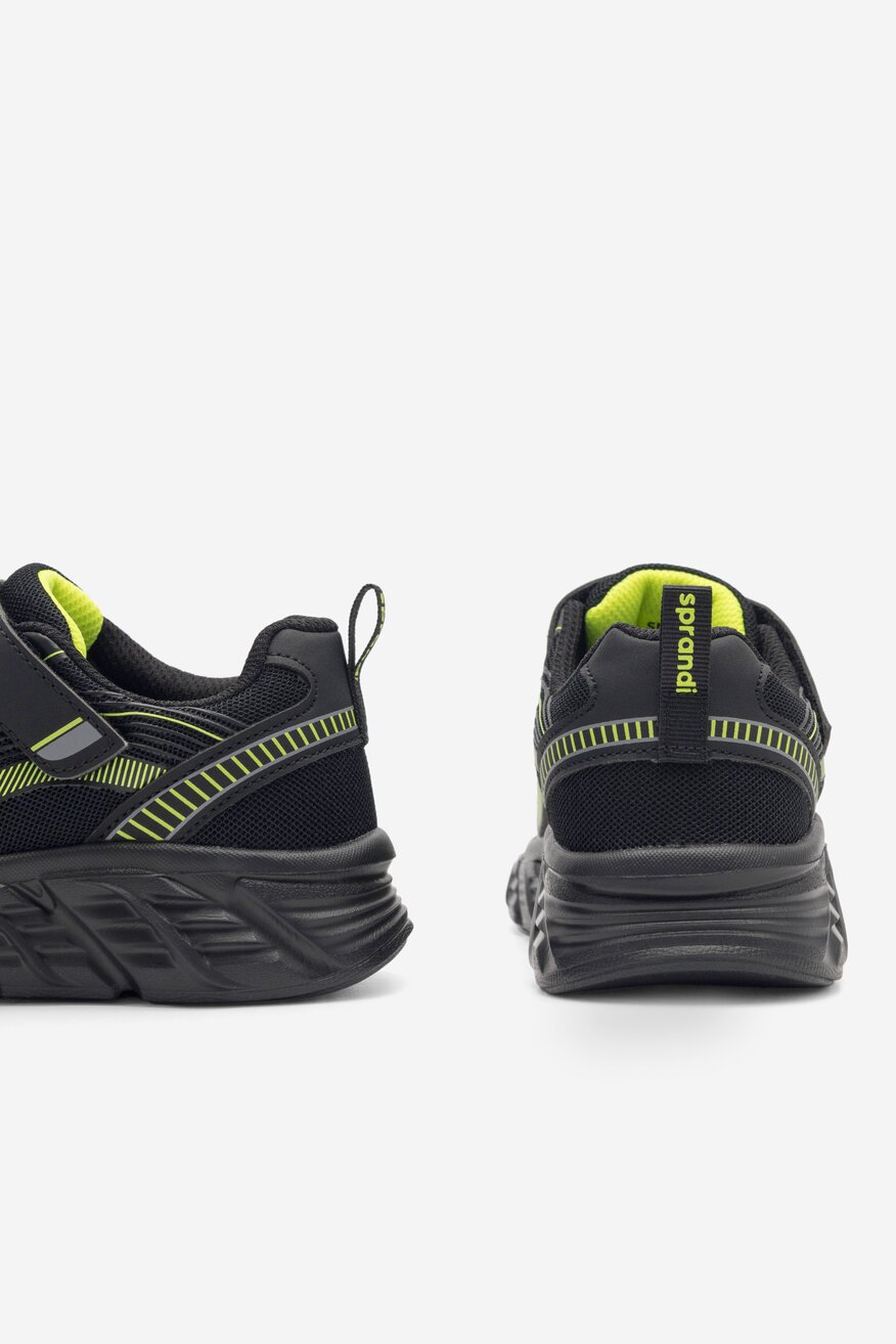 Спортни обувки Sprandi ЧЕРЕН - 5904862950389