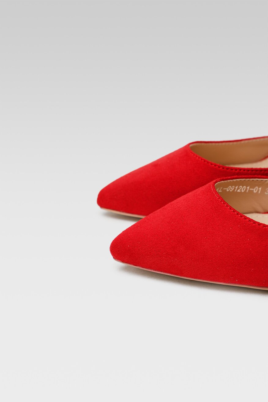 
                DeeZee - Czółenka czerwone - 5904862533506