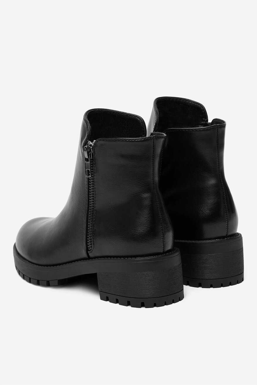 
                Jenny - Botki na słupku - 5906751321942