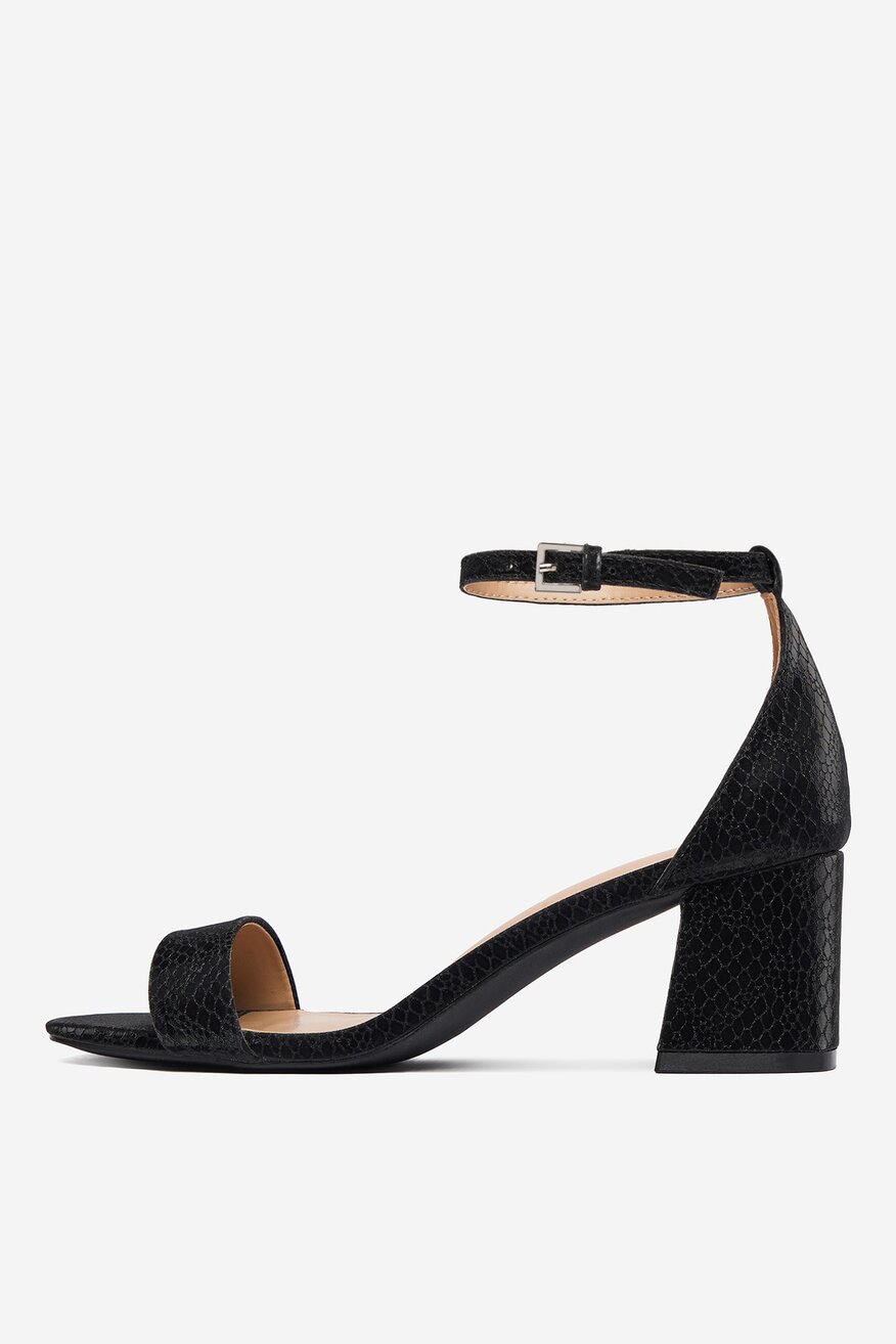 
                Sandale DeeZee NEGRU - 5906751661871