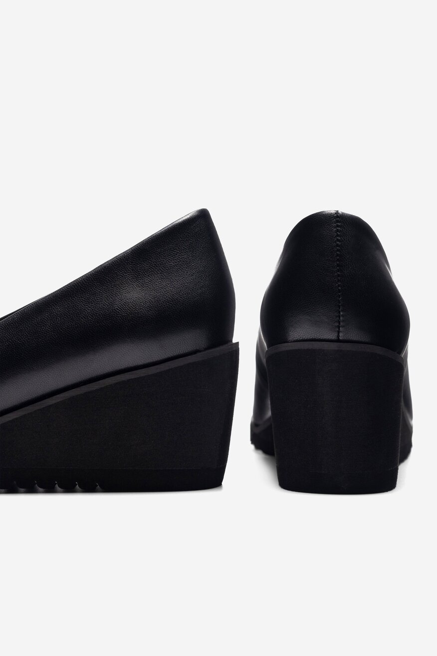 Clara Barson - Czółenka na koturnie - 5905588703013