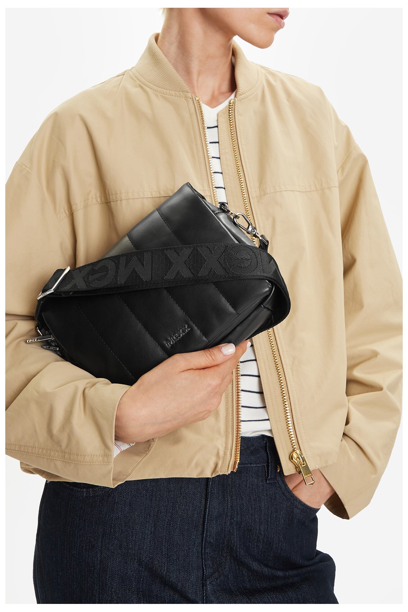 Дамска чанта Mexx C-MEXX-H-004-08 ЧЕРЕН