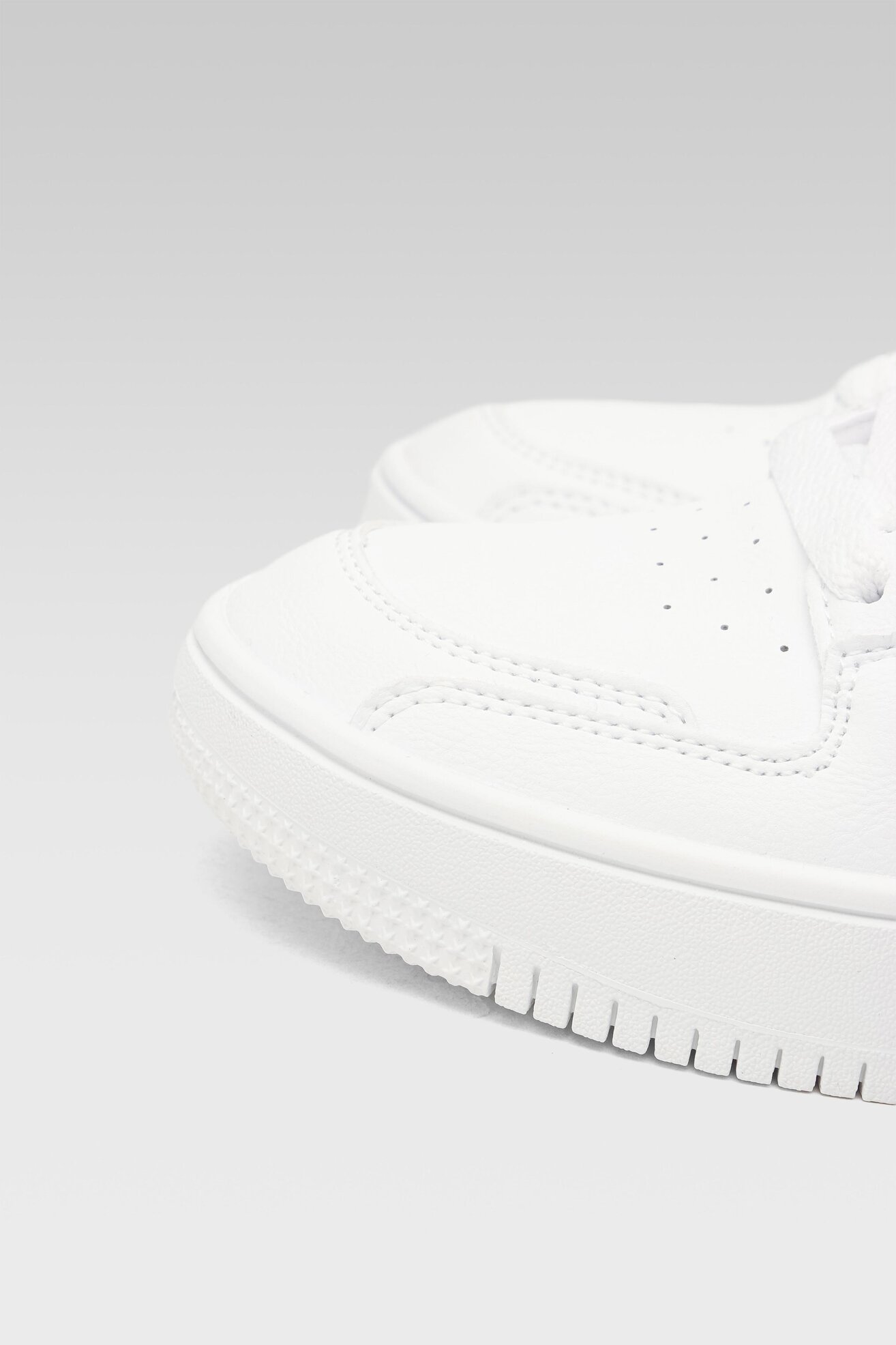 Спортни обувки Champion REBOUND 2.0 MID S21907-WW001 БЯЛ