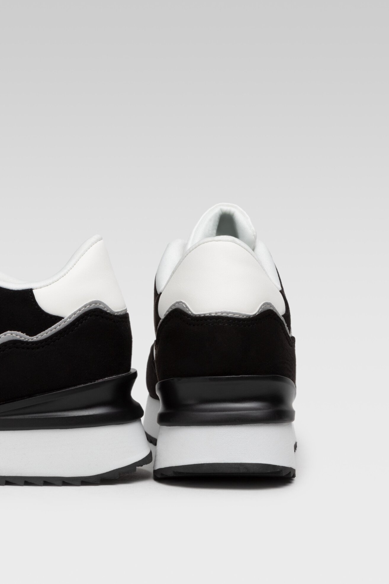 Sneakers Nylon Red WAG1190601A Czarny