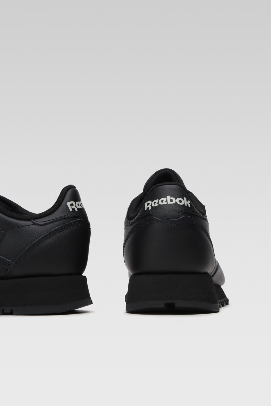 
                Сникърси Reebok ЧЕРЕН - 2230035042005