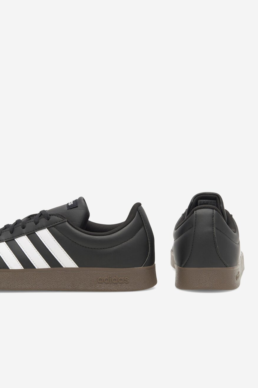 
                Sportska obuća adidas CRNA - 5905588690221