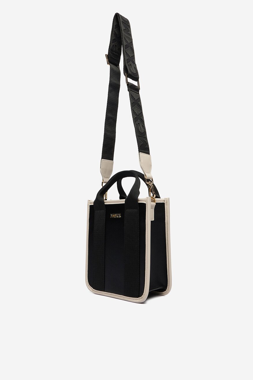 
                Сумка З Ремінцем Mexx ЧОРНИЙ - 5906751673829