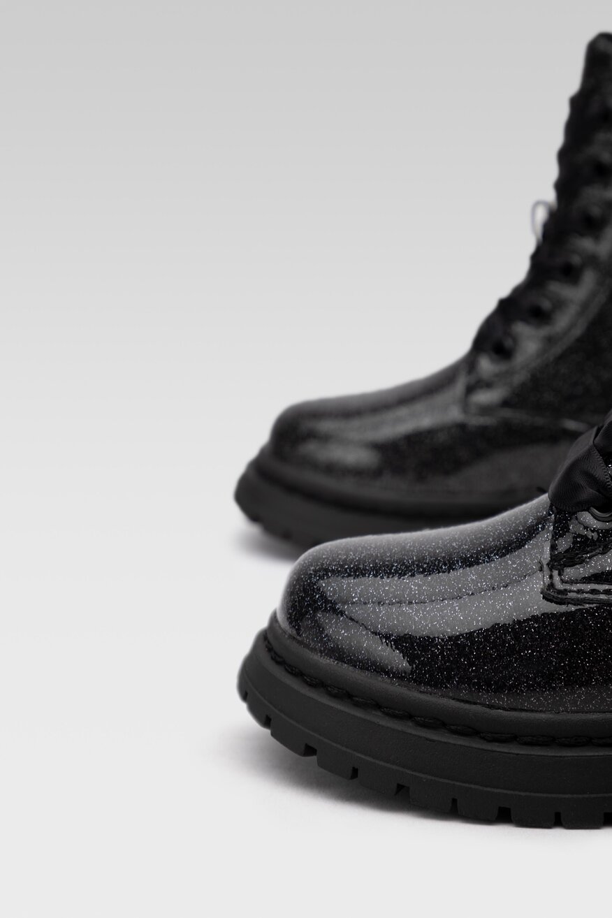 
                Csizma Nelli Blu FEKETE - 5904862062556