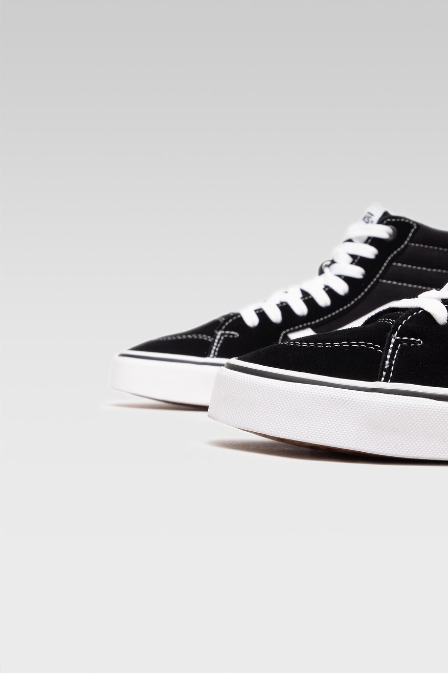 
                Vans - Skórzane trampki czarne - 5904248058555
