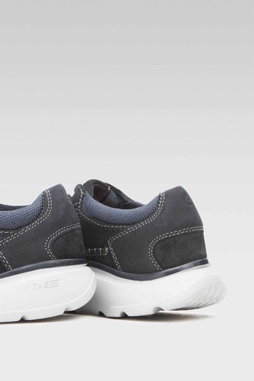 Clarks - Sneakersy skórzane - 5904248790851