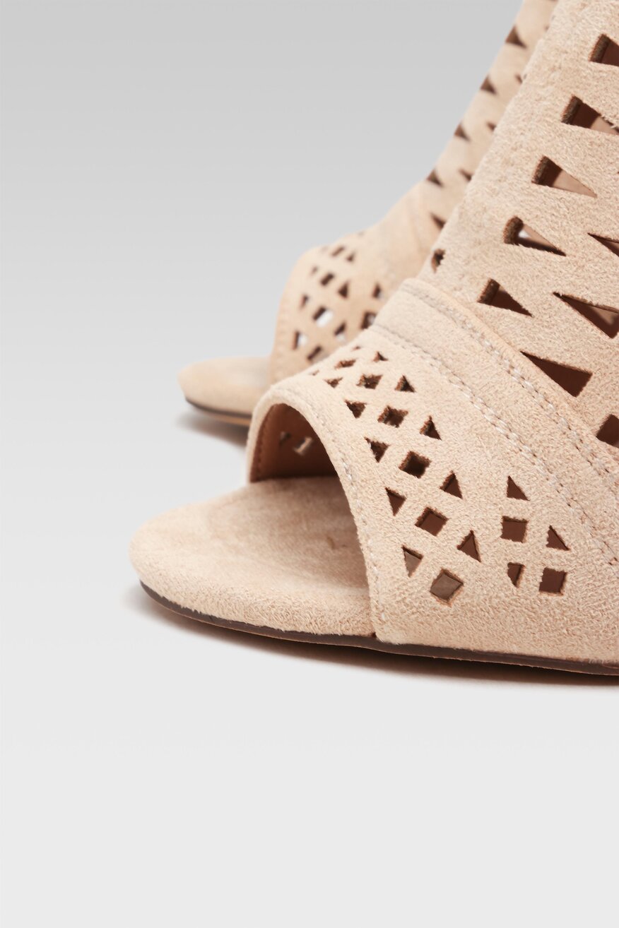 
                DeeZee - Sandały na słupku - 5904862653433