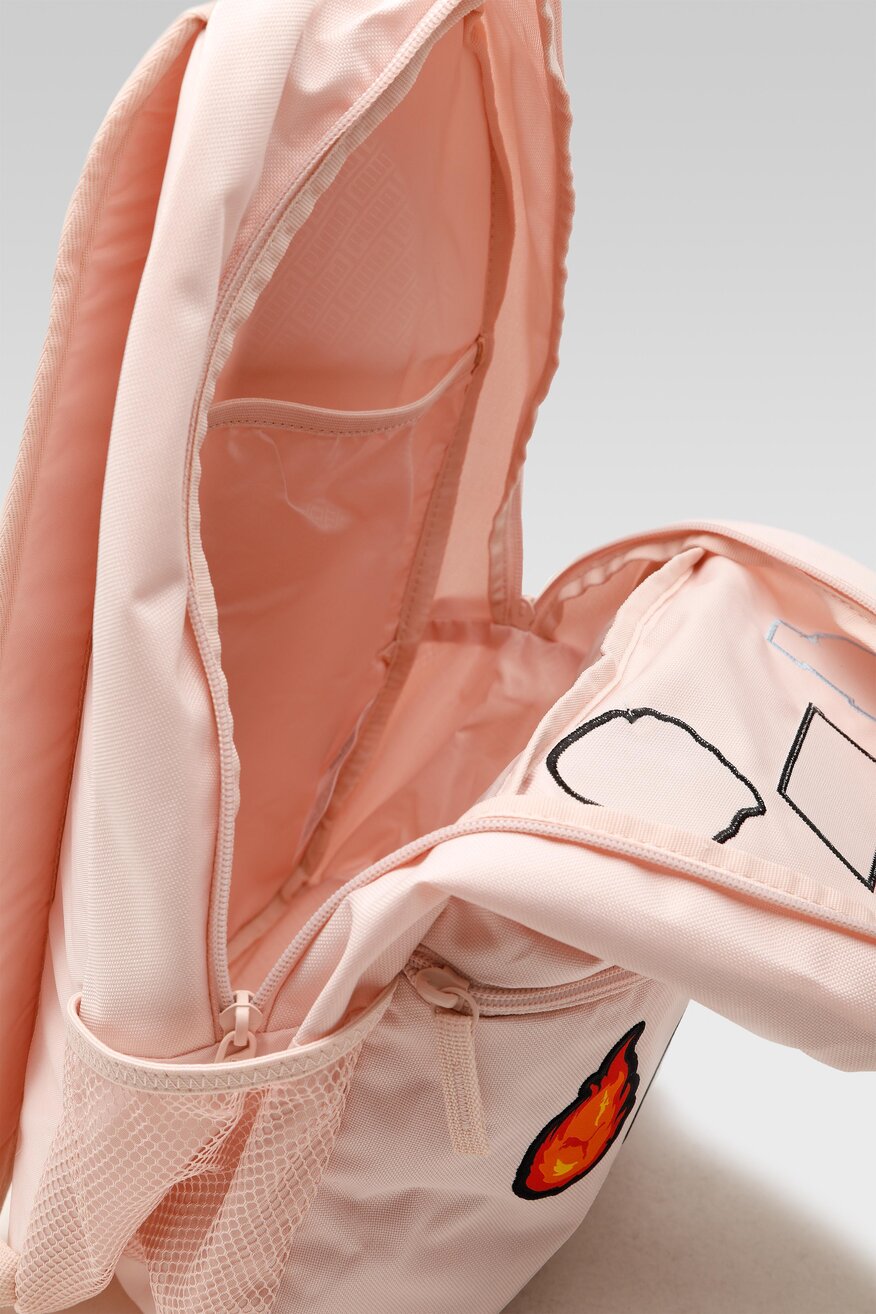 
                Puma - Plecak z naszywkami różowy - 5903698811963