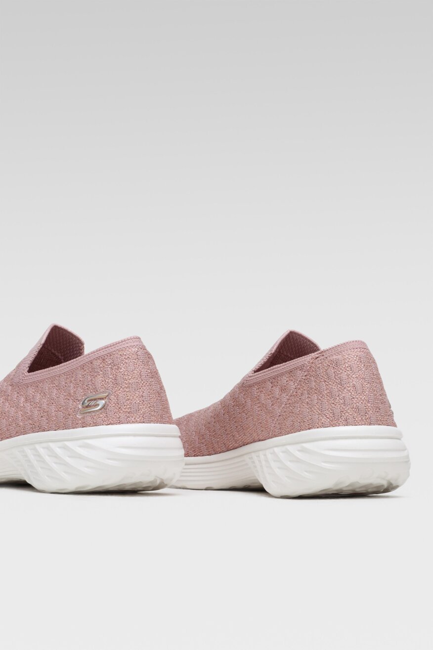 
                Skechers - Obuwie sportowe różowe sznurowane - 5903698285146