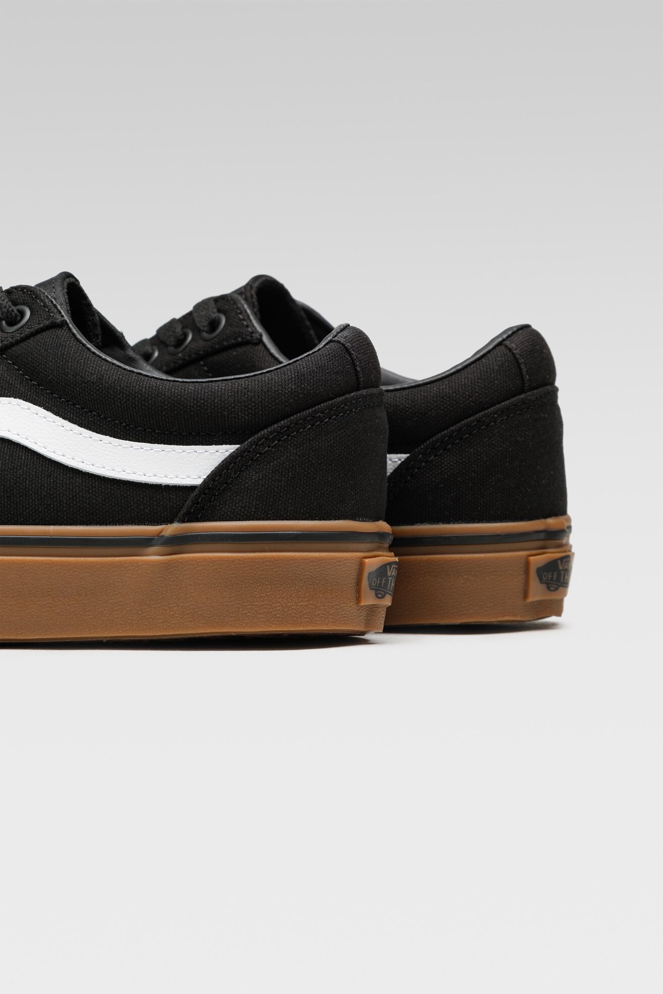 Trampki Vans WARD VN0A36EM7HI1 Czarny