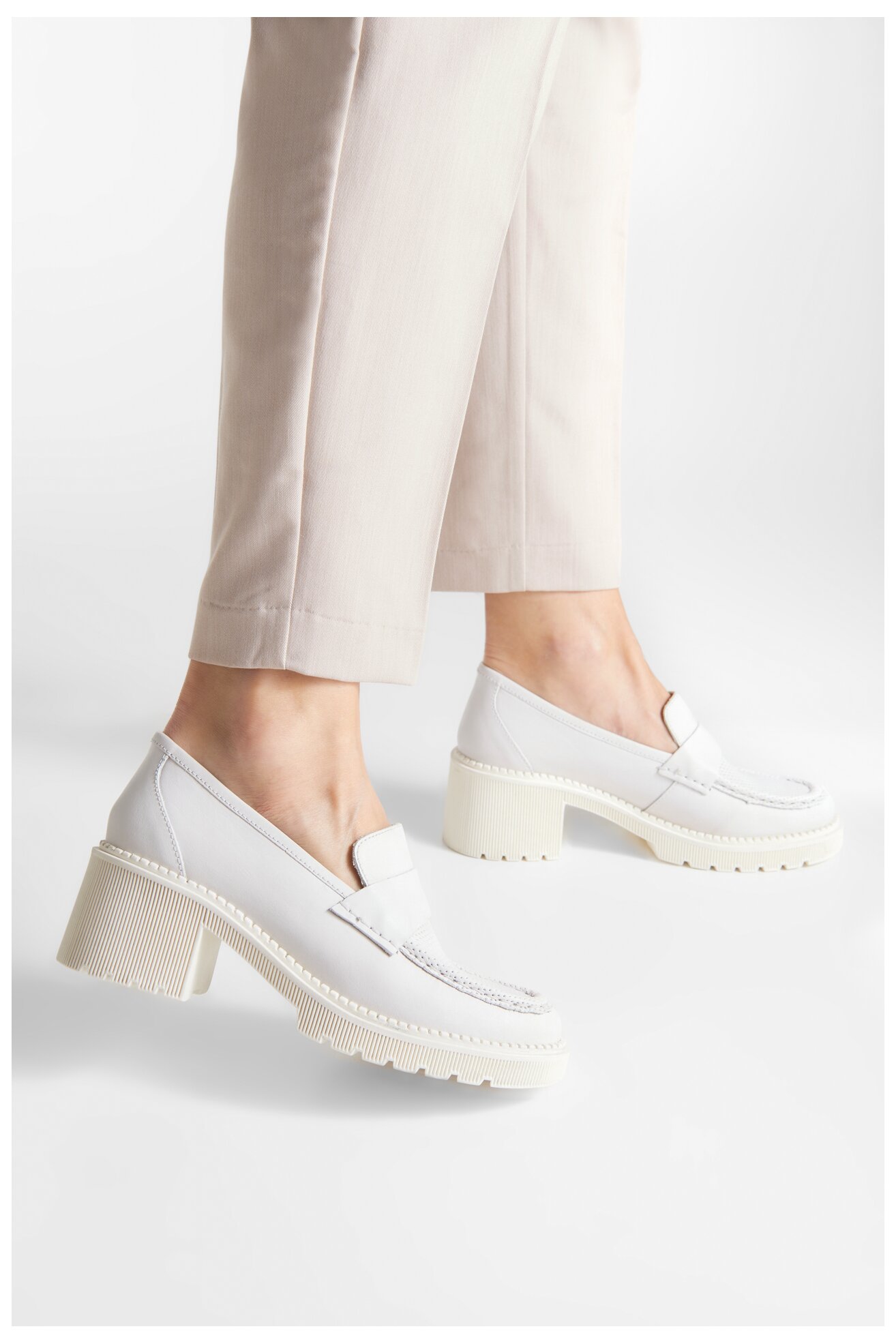 Мокасини Lasocki WI32-SL-26302 СЛОНОВА КОСТ