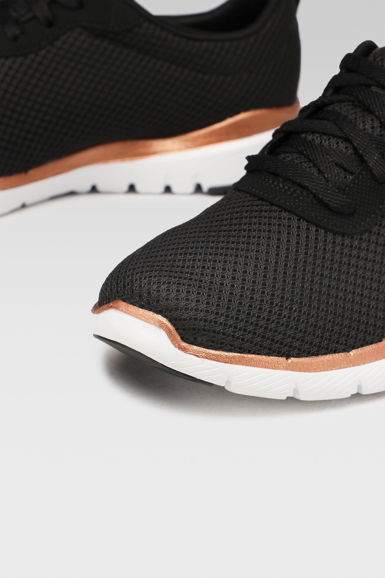 Obuwie sportowe Skechers 13070 BKRG Czarny