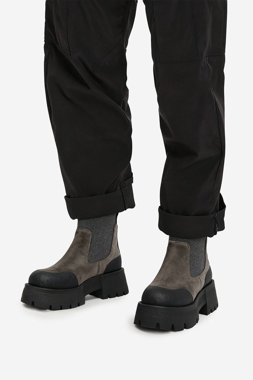 
                Боти G-STAR RAW СИВ - 5906751358498