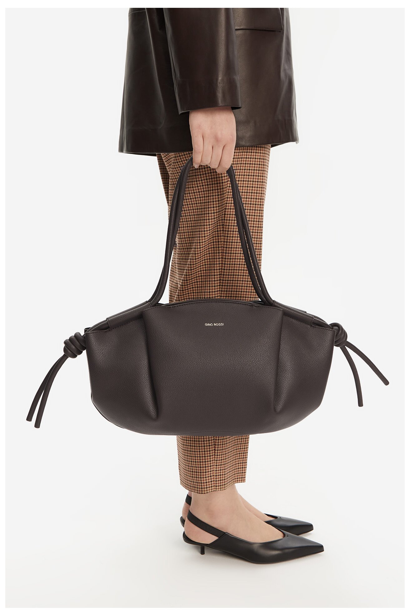 Kézitáska Gino Rossi RC-19683 BARNA