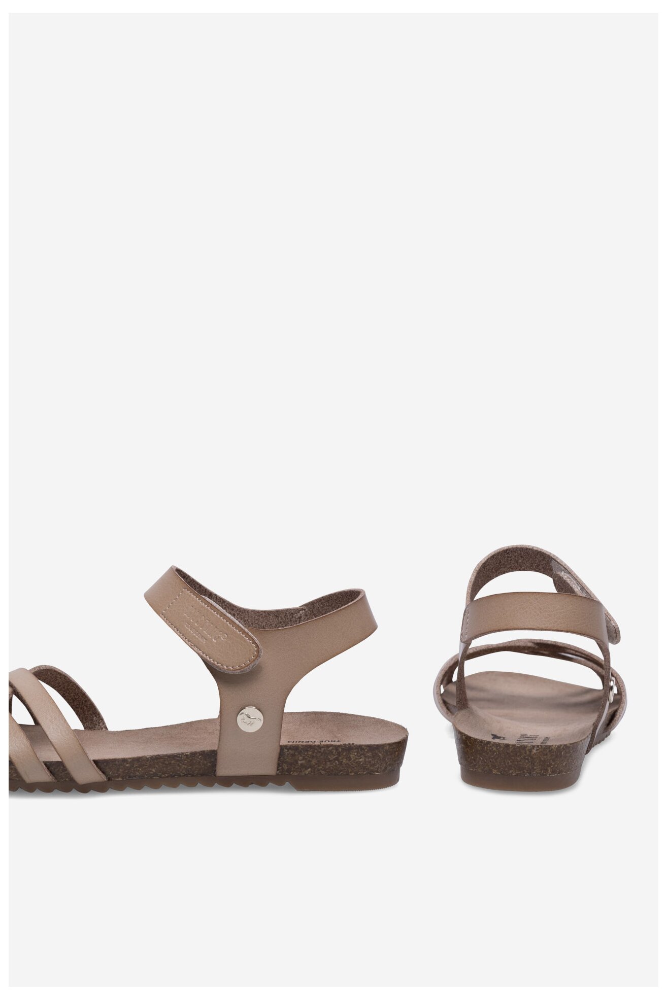 Szandál Mustang 1307-811 BÉZS