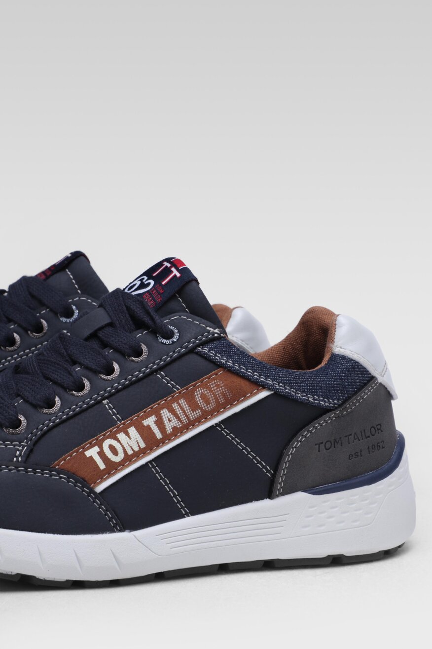 
                Tom Tailor - Półbuty granatowe sznurowane - 5903698428079