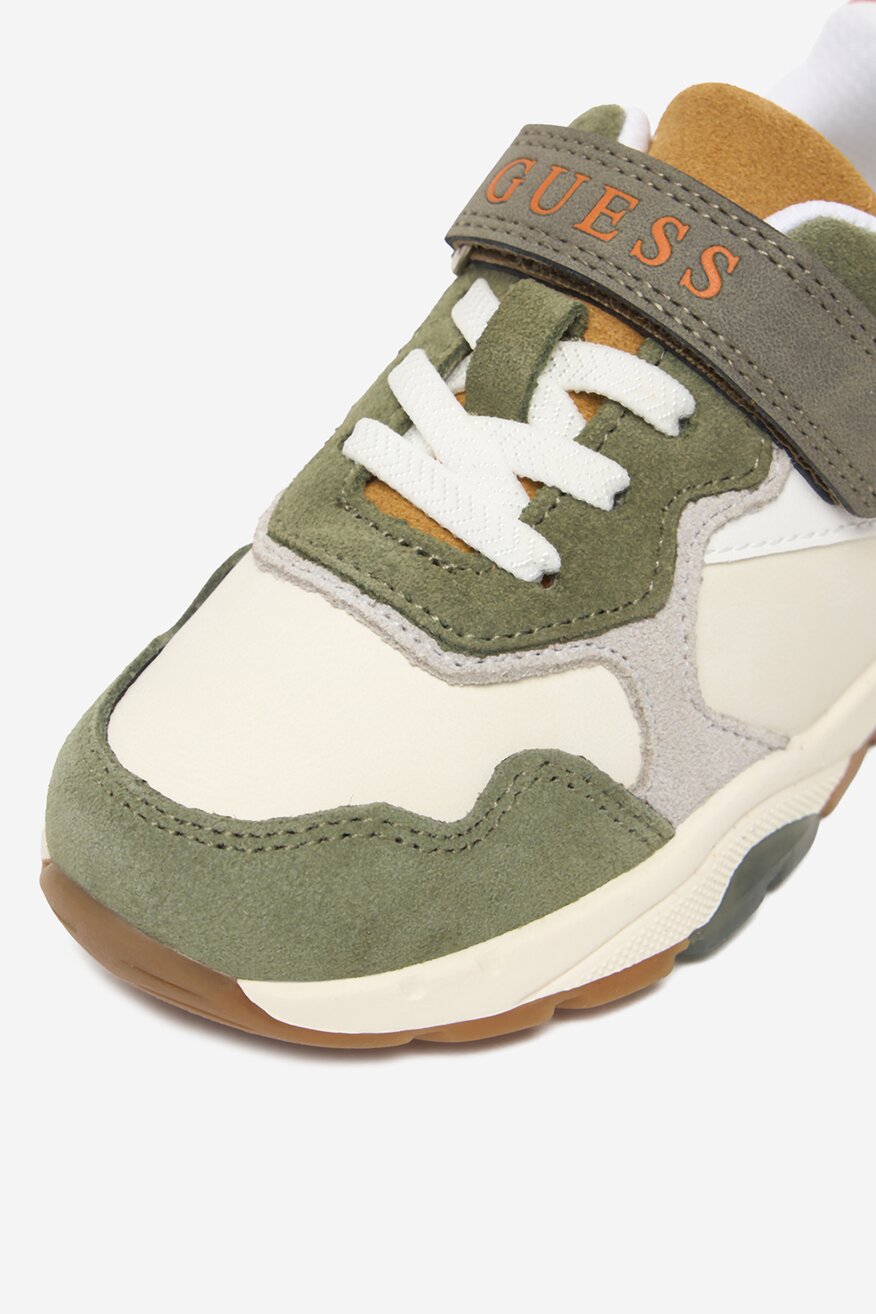 
                GUESS - Sneakersy skórzane - 5906751777541