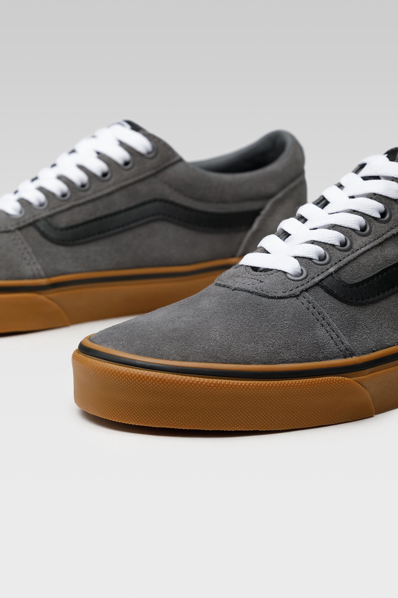 Trampki Vans WARD VN0A36EMRZ71 Szary