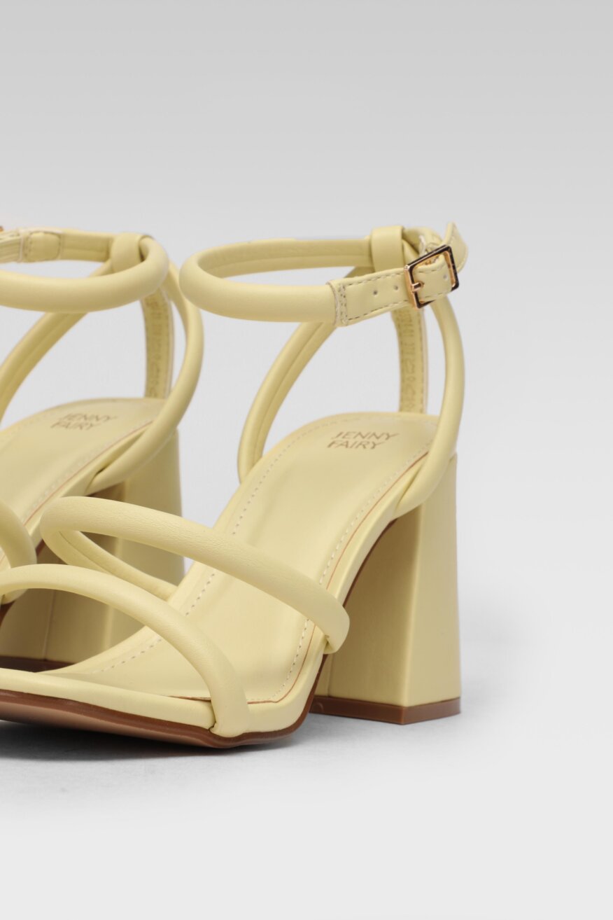 
                Jenny Fairy - Sandały na obcasie pastelowe - 5903698610092