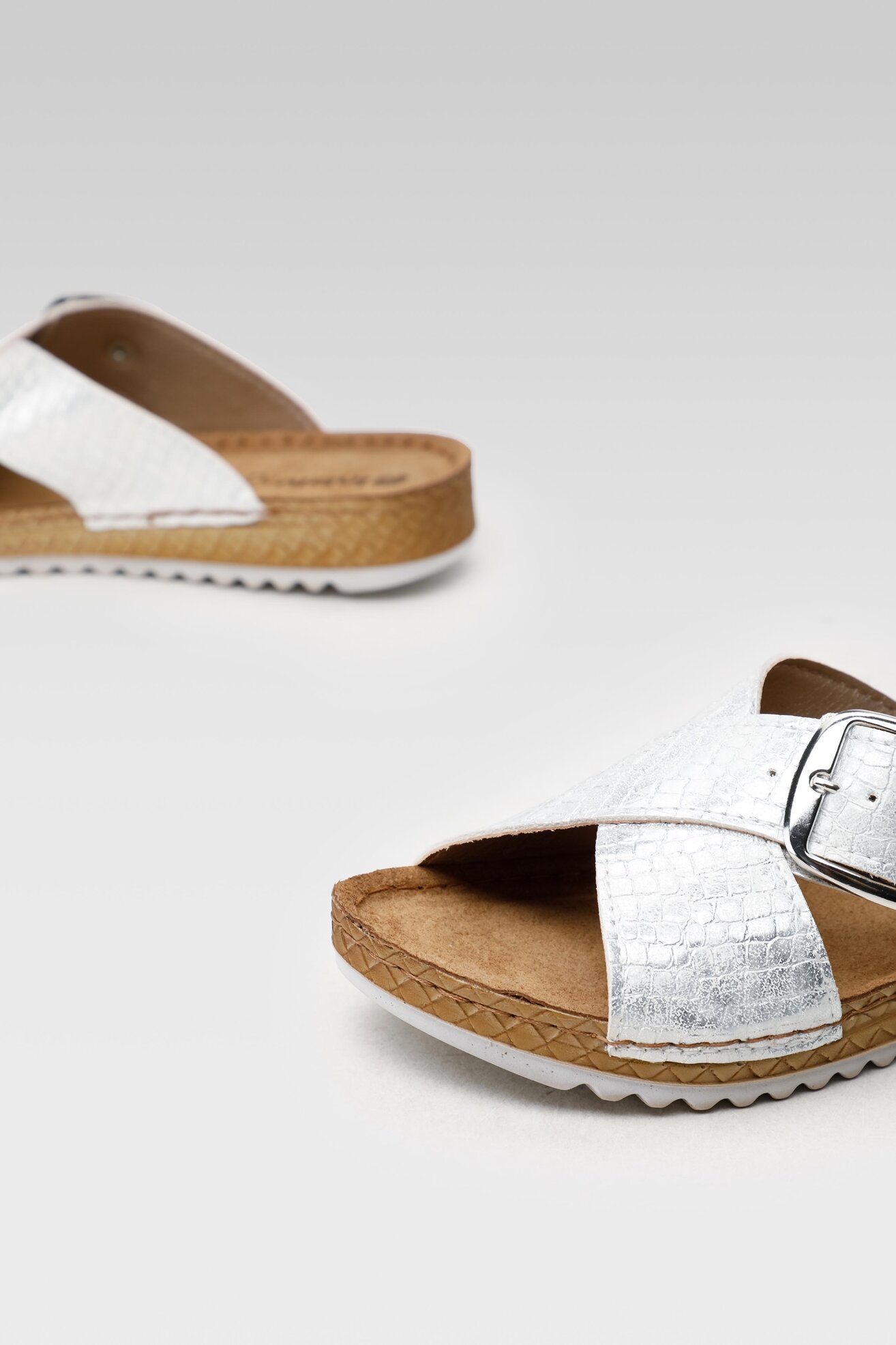 Klapki Inblu VO50B501 Srebrny